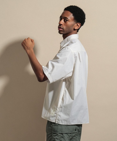 NUMERALS(ヌメラルズ)の「TYPEWRITER SHORT SLEEVED BIG SHIRT / NUMERALS(シャツ/ブラウス・メンズ・ブルー/ホワイト/ブラック・LARGE/MEDIUM)」の10枚目の写真