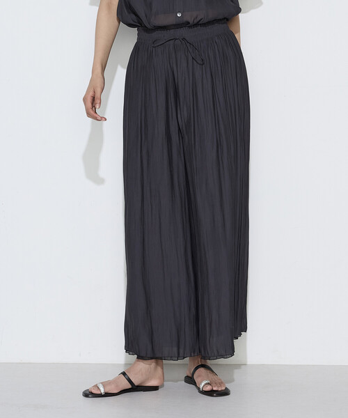 K.T KIYOKO TAKASE(キヨコタカセ)の「〔 TALLサイズ 〕 カッセン×シフォン リバーシブル プリーツパンツ(その他パンツ・レディース・ブラック系その他/ネイビー・15号)」の6枚目の写真