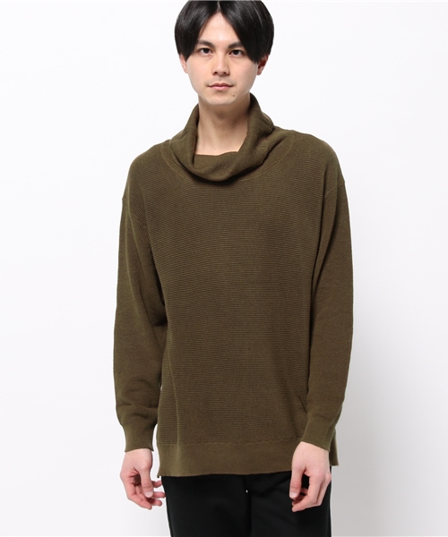 Lui's（ルイス）の「Lui's(ルイス) ゆるタートルニット（ニット/セーター・メンズ・ブラック/ネイビー/ベージュ・SMALL/MEDIUM）」の2枚目の写真