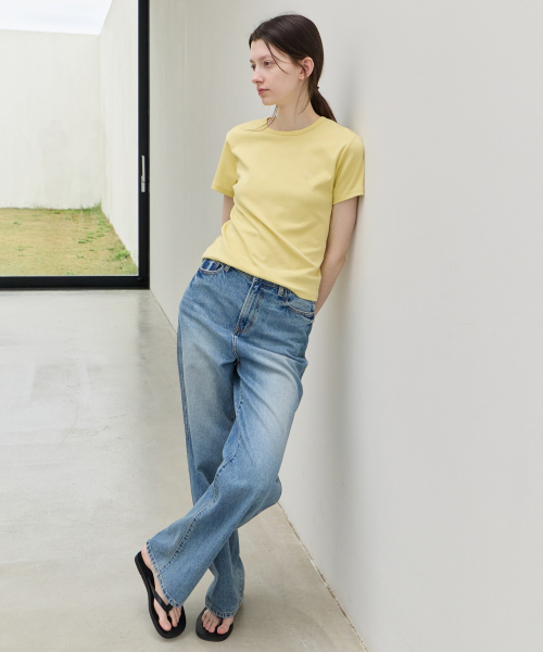 LEVAR(レバー)の「All-day Cotton Rib T-shirt - Pale Yellow(Tシャツ/カットソー・レディース・その他・SMALL/MEDIUM)」の2枚目の写真