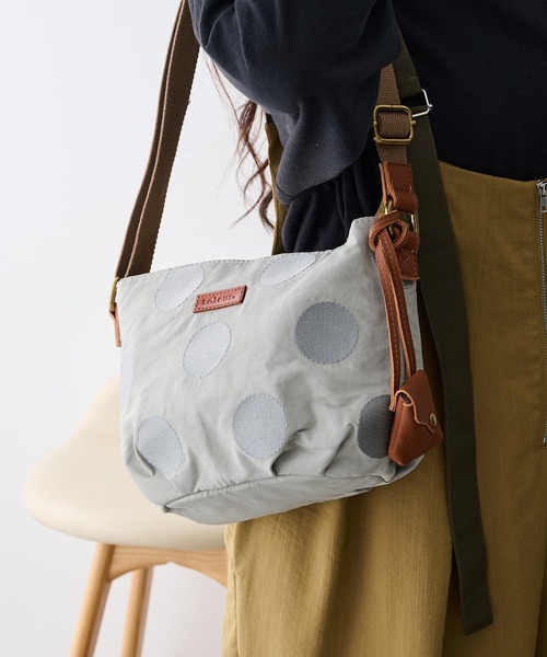 toleur(トーラ)の「【toleur】コットンナイロンドットS刺繍ショルダーバック 13008(ショルダーバッグ・レディース・カーキ/グレー/ブラウン/ライトグレー・FREE)」の18枚目の写真