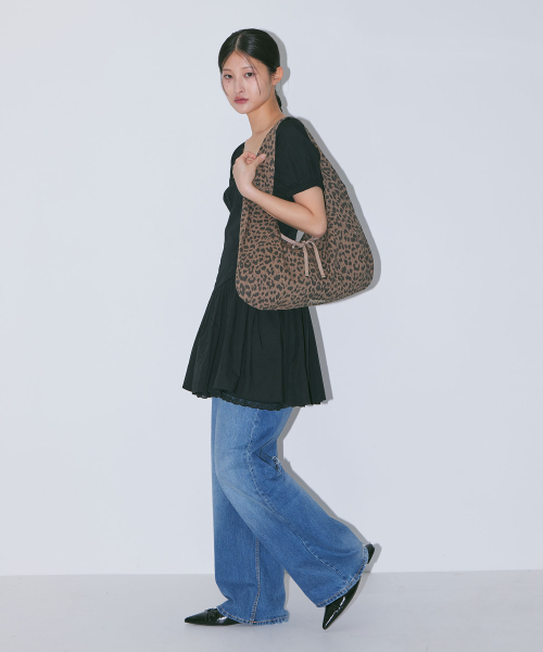 HAVEAWHALE（ハブアホエール）の「leopard pattern eco bag (DB)（ショルダーバッグ・レディース・その他・FREE）」の5枚目の写真
