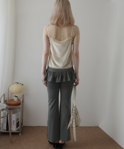 Ulysses(ユリシス)の「フリルスカート付きセミフレアパンツ(その他パンツ・レディース・ダークグレー/ブラック・F)」の21枚目の写真