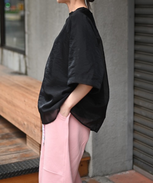 Marient（マリエント）の「[冷感]オーガンジーレイヤードハーフスリーブトップス（Tシャツ/カットソー・レディース・ブラック/ホワイト・FREE）」の3枚目の写真