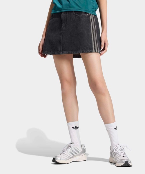 adidas(アディダス)の「MID RISE DENIM SKIRT / アディダスオリジナルス adidas Originals(デニムスカート・レディース・ブラック・XX-LARGE/LARGE/MEDIUM/SMALL/X-LARGE/X-SMALL)」の1枚目の写真