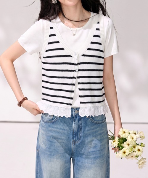 AMAJI(アマジ)の「レース切替 フェイクレイヤード 半袖Tシャツ(Tシャツ/カットソー・レディース・ホワイト/ライトブルー・FREE)」の3枚目の写真