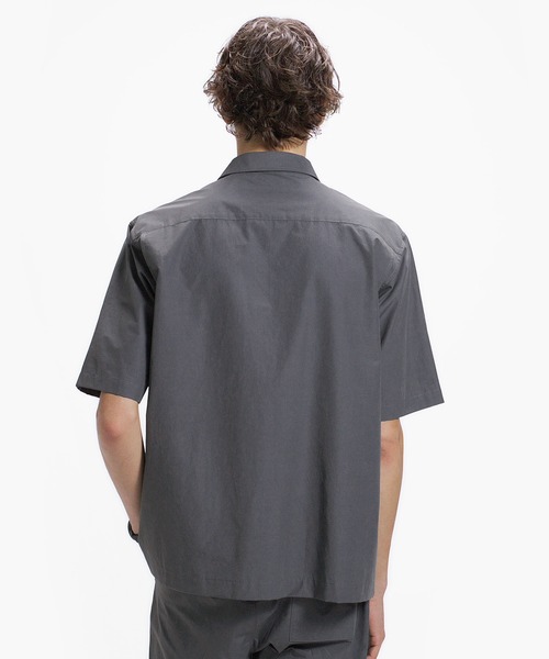 LACOSTE(ラコステ)の「ナイロンコットンツイルフラップポケットシャツ(シャツ/ブラウス・メンズ・ブラック/チャコール・39/38/41/40)」の7枚目の写真