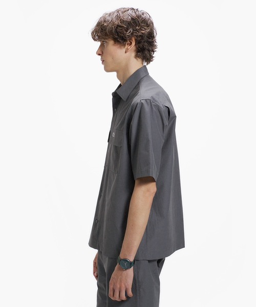 LACOSTE(ラコステ)の「ナイロンコットンツイルフラップポケットシャツ(シャツ/ブラウス・メンズ・ブラック/チャコール・39/38/41/40)」の9枚目の写真