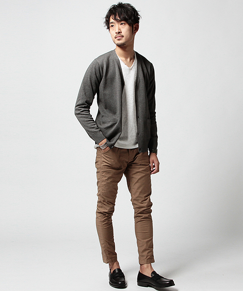 BEAMS（ビームス）の「BEAMS / ベーシックカーディガン（カーディガン/ボレロ・メンズ・ブラック系その他/チャコールグレー/ベージュ/ネイビー・MEDIUM/LARGE/SMALL）」の14枚目の写真