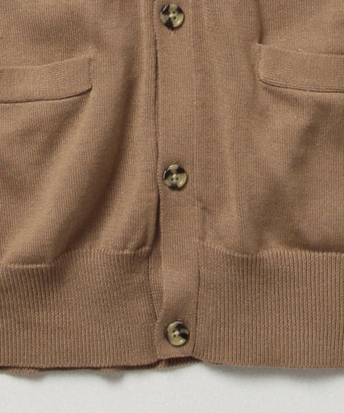 BEAMS（ビームス）の「BEAMS / ベーシックカーディガン（カーディガン/ボレロ・メンズ・ブラック系その他/チャコールグレー/ベージュ/ネイビー・MEDIUM/LARGE/SMALL）」の16枚目の写真
