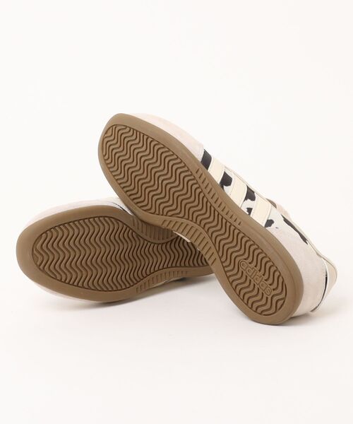 adidas（アディダス）の「adidas アディダス BARREDA MARY JANE レディースシューズ バレエスニーカー(バレダメリージェーン) KI2755 ワンダーホワイト/クリスタルリネン（バレエシューズ・レディース・ホワイト系その他・24.5cm/24.0cm/23.5cm/23.0cm）」の3枚目の写真