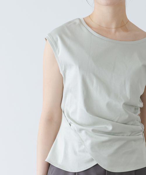 Noble(ノーブル)の「《追加・新色・接触冷感》ウエストギャザーコンパクトT(Tシャツ/カットソー・レディース・ホワイト/モスグリーン/ブラウン・FREE)」の6枚目の写真