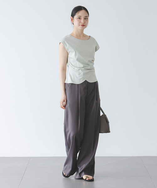 Noble(ノーブル)の「《追加・新色・接触冷感》ウエストギャザーコンパクトT(Tシャツ/カットソー・レディース・ホワイト/モスグリーン/ブラウン・FREE)」の7枚目の写真