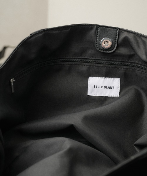 SELLE GLANT（セレグランテ）の「LOW-PROFILE BELT DESIGN BAG / ロープロファイルベルトデザインバッグ（ショルダーバッグ・メンズ・ダークブラウン/ブラック・FREE）」の14枚目の写真