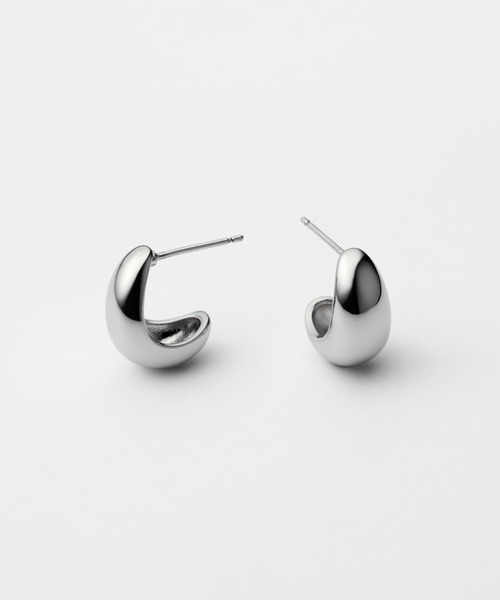 UNITED JEWELS-ef-(ユナイテッドジュエルズイフ)の「Drop Curl Studs Pierce(ピアス(両耳用)・レディース・シルバー/イエローゴールド・FREE)」の2枚目の写真