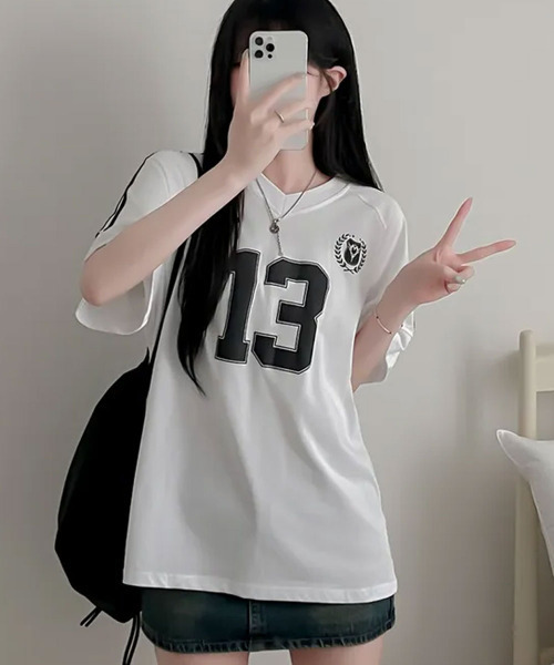 VIVID LADY(ビビッドレディー)の「ナンバリング Vネック 半袖Tシャツ(Tシャツ/カットソー・レディース・グレー/ネイビー/ホワイト・FREE)」の18枚目の写真