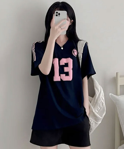 VIVID LADY(ビビッドレディー)の「ナンバリング Vネック 半袖Tシャツ(Tシャツ/カットソー・レディース・グレー/ネイビー/ホワイト・FREE)」の12枚目の写真