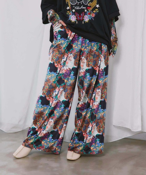 ScoLar(スカラー)の「163610:三柄展開 総柄ベロアパンツ(デニムパンツ・レディース・ベージュ/ブラウン/ブラック・M)」の2枚目の写真