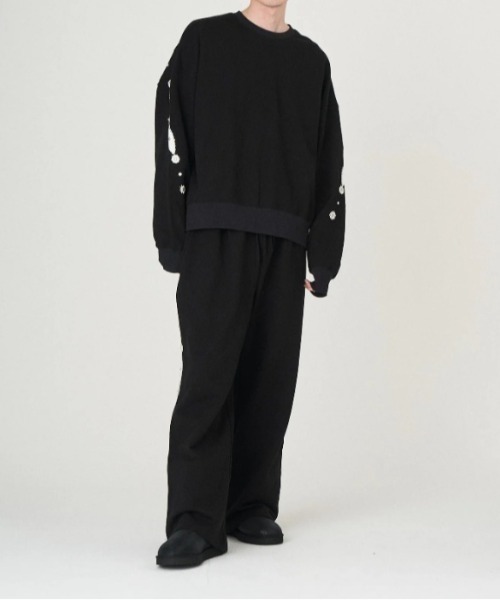 DISCOVERED(ディスカバード)の「DISCOVERED(ディスカバード)STUD'S TROUSER PANTS(スウェットパンツ・メンズ・ブラック・3/1)」の4枚目の写真