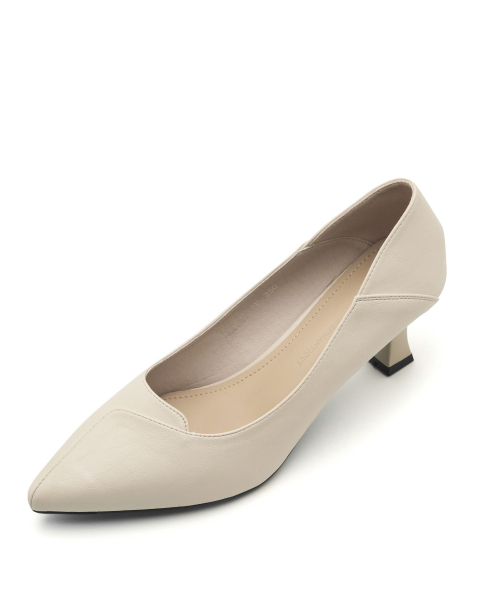SPUR(シュプール)の「ロクサンラインカットコンフォートパンプス ミドルパンプスヒール7cm -WA9020 (2カラー)(パンプス・レディース・アイボリー/ブラック・22.5cm/25cm/24.5cm/24cm/23.5cm/23cm)」の7枚目の写真