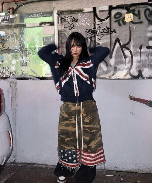 IDWS(アイドンワナセル)の「UNION クロップドジップアップパーカー ネイビー(パーカー・レディース・その他・1/2)」の13枚目の写真