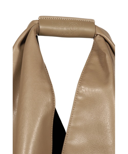 MM6 Maison Margiela(エムエムシックス メゾン マルジェラ)の「CLASSIC JAPANESE HANDBAG(ハンドバッグ・メンズ・ブラック・UNI)」の4枚目の写真