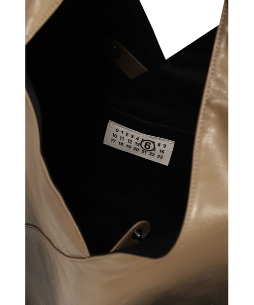 MM6 Maison Margiela(エムエムシックス メゾン マルジェラ)の「CLASSIC JAPANESE HANDBAG(ハンドバッグ・メンズ・ブラック・UNI)」の5枚目の写真