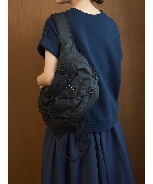 emmi（エミ）の「パッカブルバックパック/撥水（バックパック/リュック・レディース・ライトベージュ/グレー/ホワイト/ブラック・F）」の2枚目の写真