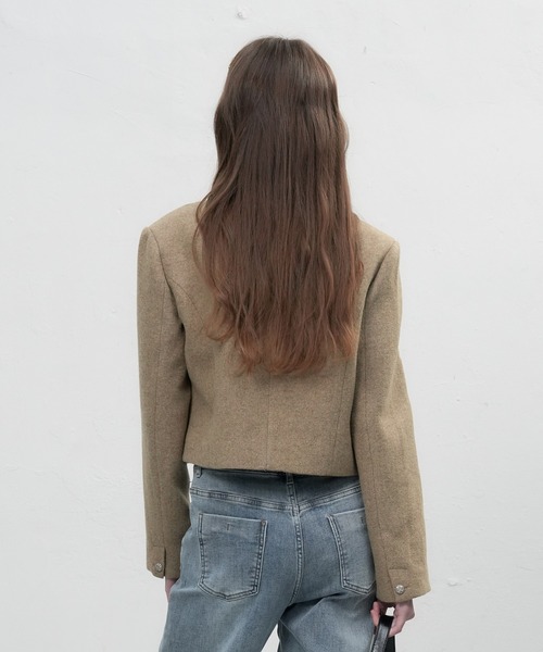 GENERAL IDEA(ジェネラルアイデア)の「【GENERAL IDEA】タイノーカラーウールブレンドジャケット / TIE COLLARLESS WOOL JACKET(ノーカラージャケット・レディース・ブラウン/グレー/ベージュ・M/L/S)」の8枚目の写真