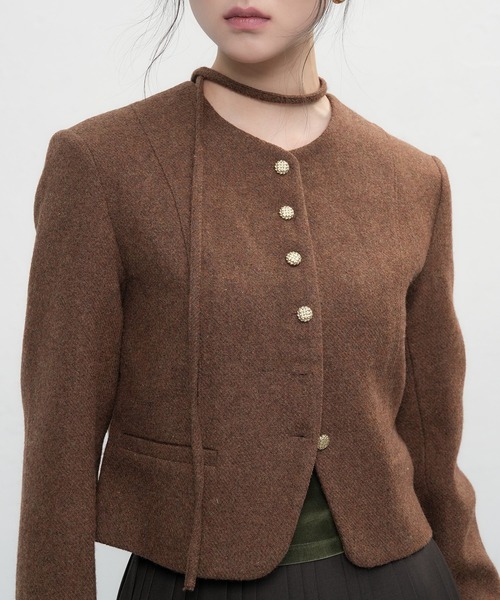 GENERAL IDEA(ジェネラルアイデア)の「【GENERAL IDEA】タイノーカラーウールブレンドジャケット / TIE COLLARLESS WOOL JACKET(ノーカラージャケット・レディース・ブラウン/グレー/ベージュ・M/L/S)」の19枚目の写真