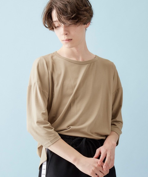 MONO-MART(モノマート)の「オーバーサイズドロップショルダー サイドスリット ヘムラインカットソー とろみカットソー/TRストレッチ(Tシャツ/カットソー・メンズ・ライトオリーブ/ピンク/オフホワイト/ブラック/グレー系その他/ブラウン系その他/ライトブルー/グレー系その他2/ネイビー/ライトイエロー/ベージュ/ブルー/ラベンダー/ワイン・FREE)」の6枚目の写真