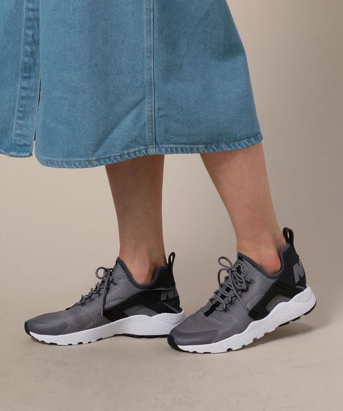 NIKE（ナイキ）の「＜NIKE（ナイキ）＞ウィメンズ AIR HURACHE RUN ULTRA エアハラチラン スニーカー ◆（スニーカー・レディース・ブラック/ホワイト/グレー・25cm/25.5cm/24.5cm/24cm/23.5cm）」の7枚目の写真