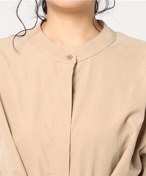 GeeRA(ジーラ)の「ピーチ起毛素材ロングシャツワンピース(ワンピース・レディース・ベージュ/ブルー・LL/M/L)」の4枚目の写真
