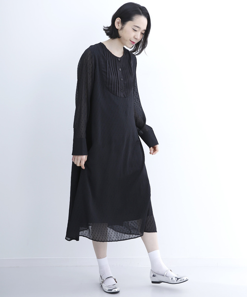 merlot plus(メルロープリュス)の「ピンタックノーカラーシフォンワンピース7377(ワンピース・レディース・ブラック/ピンク・FREE)」の2枚目の写真