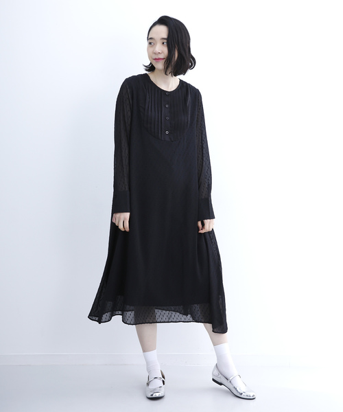 merlot plus(メルロープリュス)の「ピンタックノーカラーシフォンワンピース7377(ワンピース・レディース・ブラック/ピンク・FREE)」の7枚目の写真