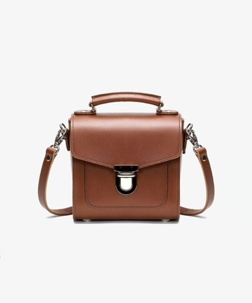 Zatchels（ザッチェルズ）の「【ザッチェルズ/Zatchels】シュガーキューブ/plus size（ショルダーバッグ・レディース・ブラック/ダークグリーン/ベージュ/イエロー/ボルドー/ライトピンク/ライトブラウン/ネイビー/レッド/ダークブラウン/ワインレッド/ブルー系その他・ONE SIZE/00）」の18枚目の写真