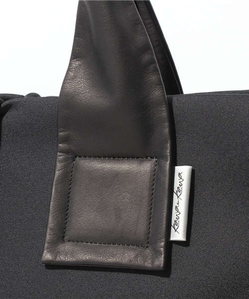 PAPILLONNER（パピヨネ）の「【Kawa-Kawa（カワカワ）】WET L（トートバッグ・レディース・ブラック・FREE）」の4枚目の写真