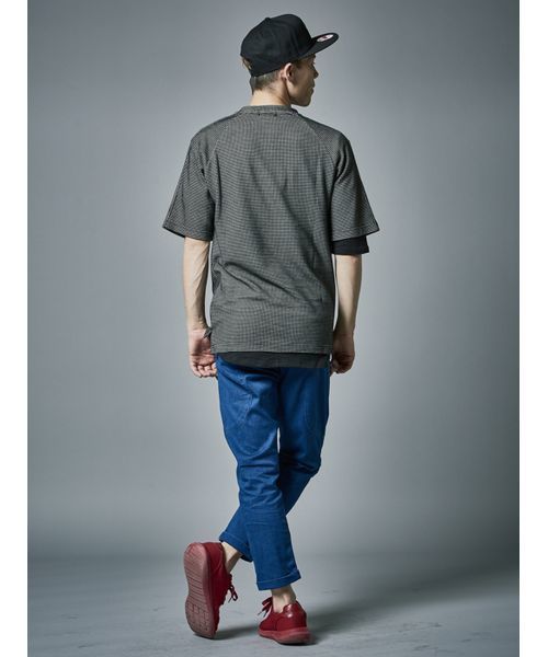 REGIEVO（レジエボ）の「【REGIEVO】ボックス型ビッグシルエット半袖ニットソーTシャツ ユニセックス（Tシャツ/カットソー・メンズ・ブラック/ライトグレー・LARGE/MEDIUM/SMALL）」の10枚目の写真