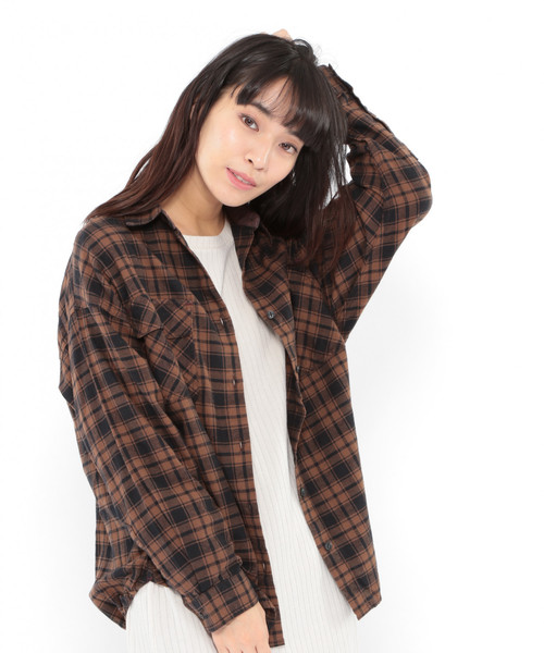 LAKOLE(ラコレ)の「フランネルチェック柄オーバーシャツ / LAKOLE(シャツ/ブラウス)」|ブラウン