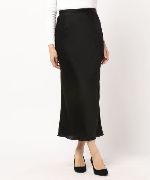 LOWRYS FARM(ローリーズファーム)の「マットサテンロングスカート 814885(スカート・レディース・ブラック/ネイビー/グレー・MEDIUM/LARGE)」の6枚目の写真