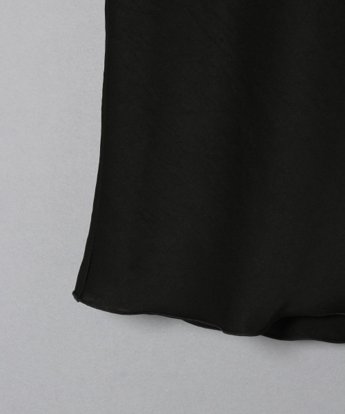 LOWRYS FARM(ローリーズファーム)の「マットサテンロングスカート 814885(スカート・レディース・ブラック/ネイビー/グレー・MEDIUM/LARGE)」の11枚目の写真