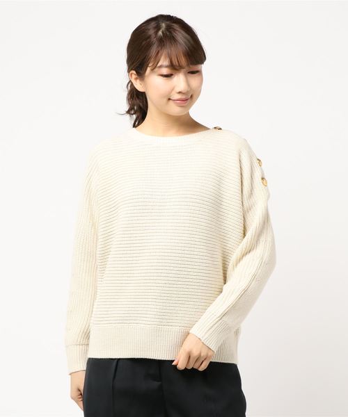 YECCA VECCA（イェッカヴェッカ）の「・釦ドルマンニットプルオーバー（ニット/セーター・レディース・アイボリー/ラベンダー/ライトベージュ/ダークネイビー・FREE）」の2枚目の写真