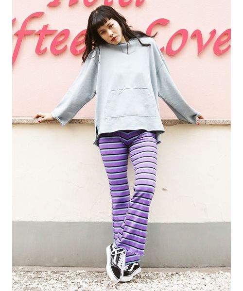 jouetie（ジュエティ）の「スリットBIGフーディー（パーカー・レディース・アイボリー/ブラック/レッド/ライトブルー・MEDIUM）」の10枚目の写真