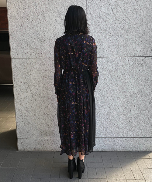 ENVYM(アンビー)の「フラワースウィッチングOP(ワンピース・レディース・パープル/オレンジ・FREE)」の6枚目の写真
