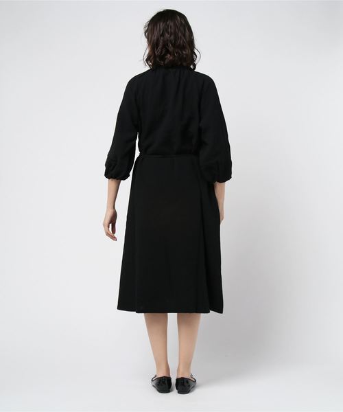 s.t.closet frabjous（エスティクローゼットフラブジャス）の「【s.t.closet frabjous/エスティ・クローゼット・フラブジャス】『着る保湿クリーム』つぼみワンピース（ワンピース・レディース・ホワイト/ブラック・FREE）」の3枚目の写真