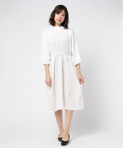 s.t.closet frabjous（エスティクローゼットフラブジャス）の「【s.t.closet frabjous/エスティ・クローゼット・フラブジャス】『着る保湿クリーム』つぼみワンピース（ワンピース・レディース・ホワイト/ブラック・FREE）」の5枚目の写真