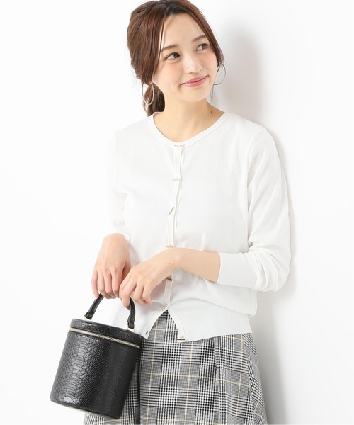 La TOTALITE(ラトータリテ)の「成型クルーネックカーディガン【手洗い可能】◆(カーディガン/ボレロ・レディース・キャメル/グリーン/ネイビー/アイボリー/ホワイト/ブルー/ピンク系その他/ピンク・FREE)」の2枚目の写真
