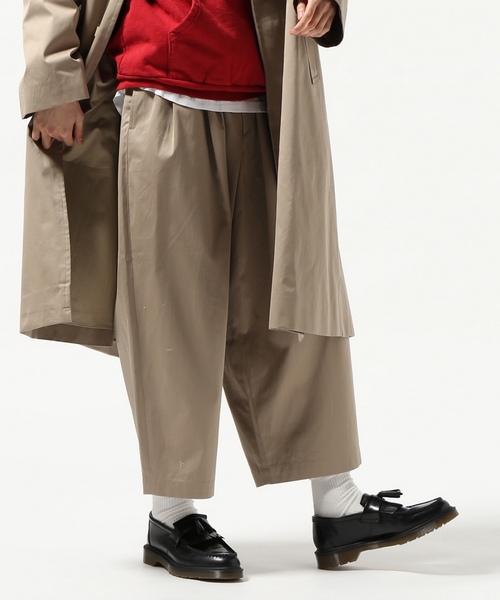 Journal Standard TRISECT(トライセクト)の「60/3 ギャバジン オーバーサイズ ツータック パンツ#(その他パンツ・メンズ・ベージュ・LARGE/MEDIUM/SMALL)」の1枚目の写真