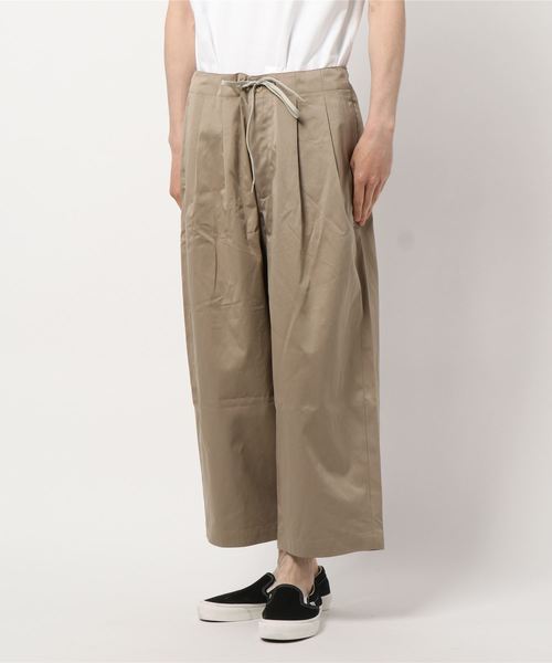 Journal Standard TRISECT(トライセクト)の「60/3 ギャバジン オーバーサイズ ツータック パンツ#(その他パンツ・メンズ・ベージュ・LARGE/MEDIUM/SMALL)」の4枚目の写真