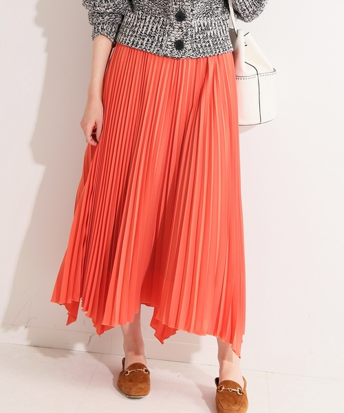 IENA LA BOUCLE（イエナラブークル）の「IENA LA BOUCLE イレギュラーヘムプリーツスカート◆（スカート・レディース・ベージュ/レッド・36/38）」の2枚目の写真